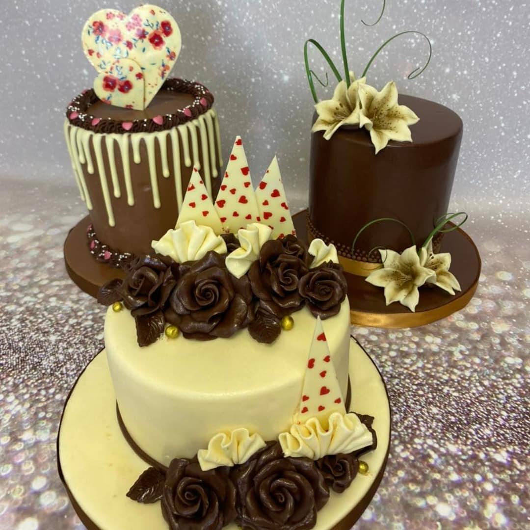 Online Cake School with Tracey Mann